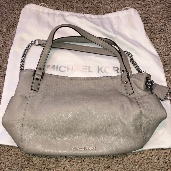 Michael Kors Leather Grey Shoulder Tote - Picture 2 of 8